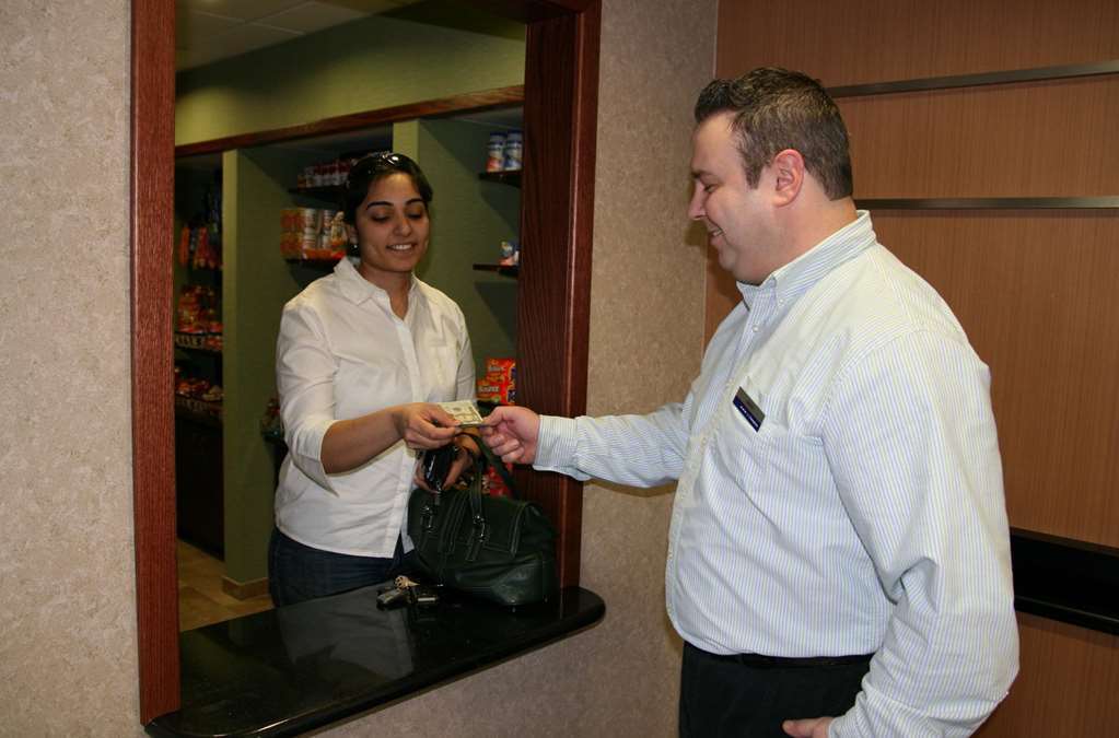 Hampton Inn & Suites Cleveland-Mentor Ristorante foto